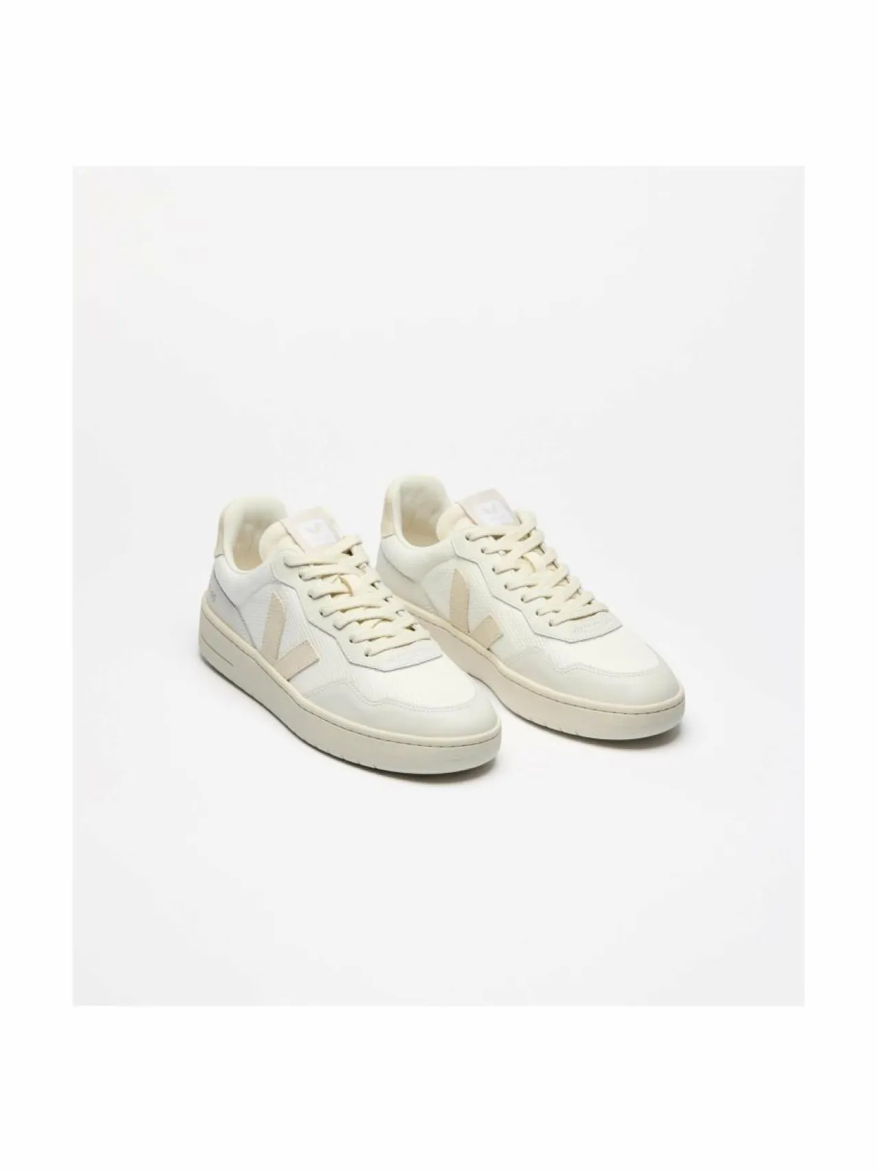 Urheilujalkineet|Tennarit & Sneakerit<VEJA V-90-sneakerit WHITE_PIERRE