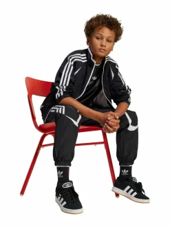 Ulkoiluvaatteet<adidas Originals Woven Tracktop -treenitakki JC9112 BLACK